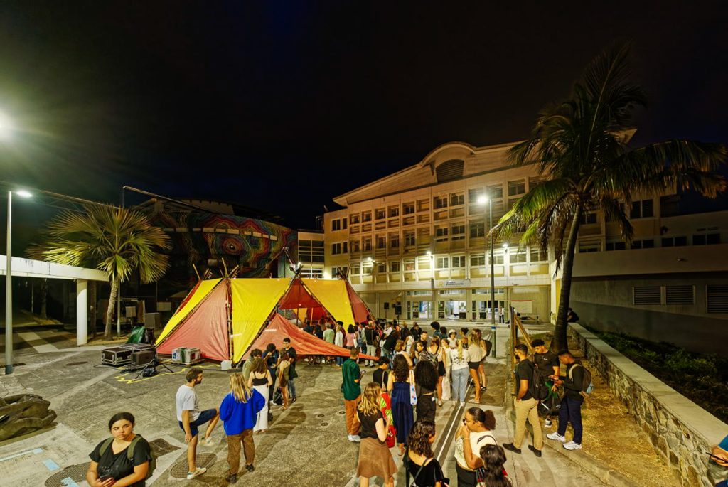 Photo of the palc, a circus tent open in the osn center, set up for night shows on the Moufia campus