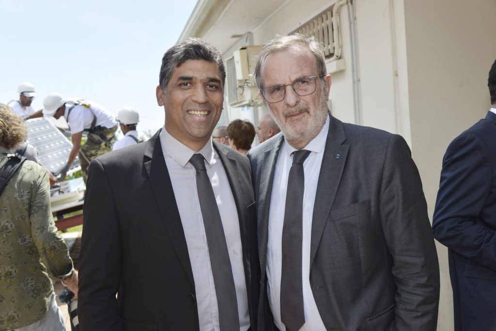 From left to right, Frédéric MIRANVILLE, president of the University of Reunion, and Jean-François CARENCO, Minister of Overseas Territories