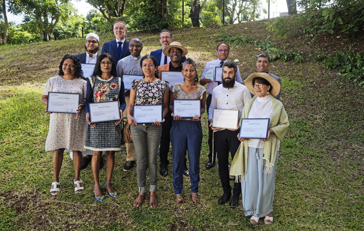 Remise des diplômes à la 3ème promotion du diplôme universitaire  » République et Religions » de l’Université de La Réunion