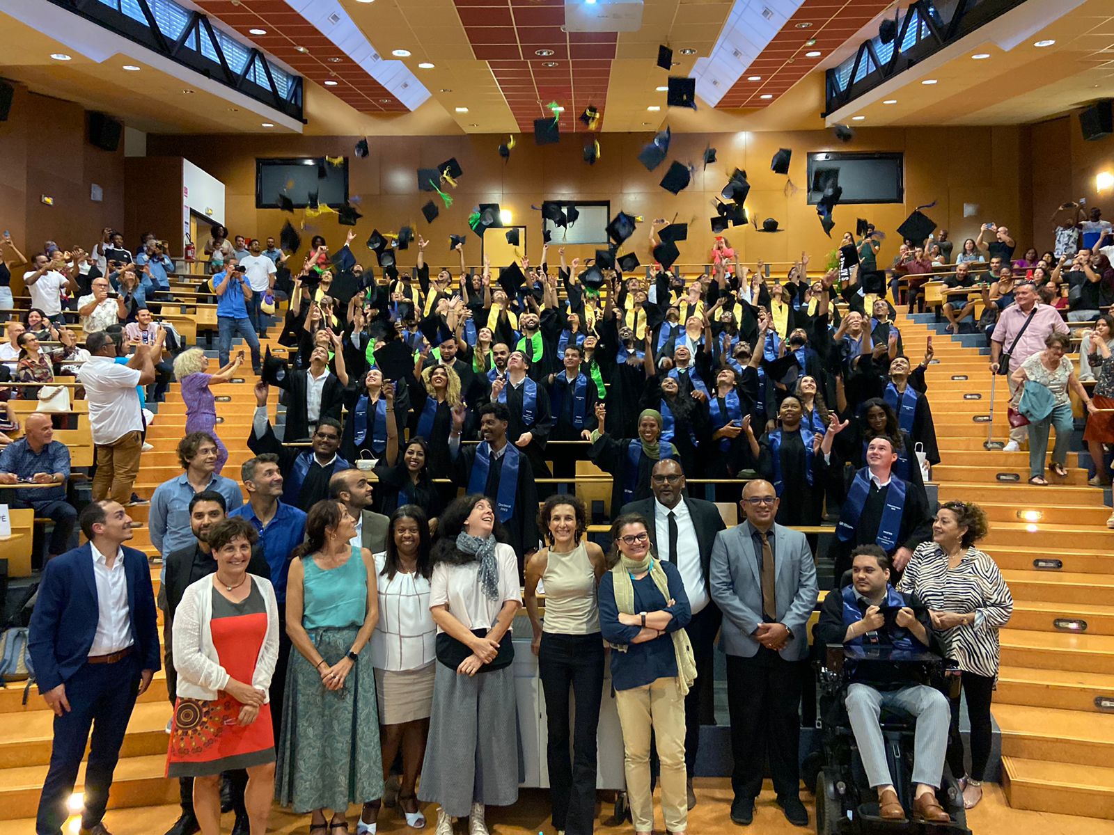 Remise des diplômes de la Faculté des Sciences de l’Homme et de l’Environnement